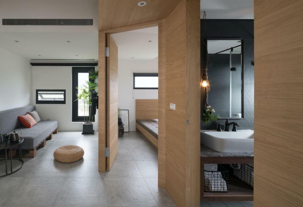 Black House Yilan Exterior photo