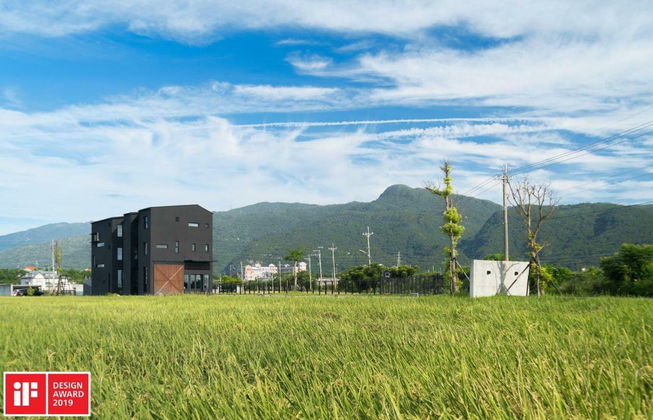Black House Yilan Exterior photo