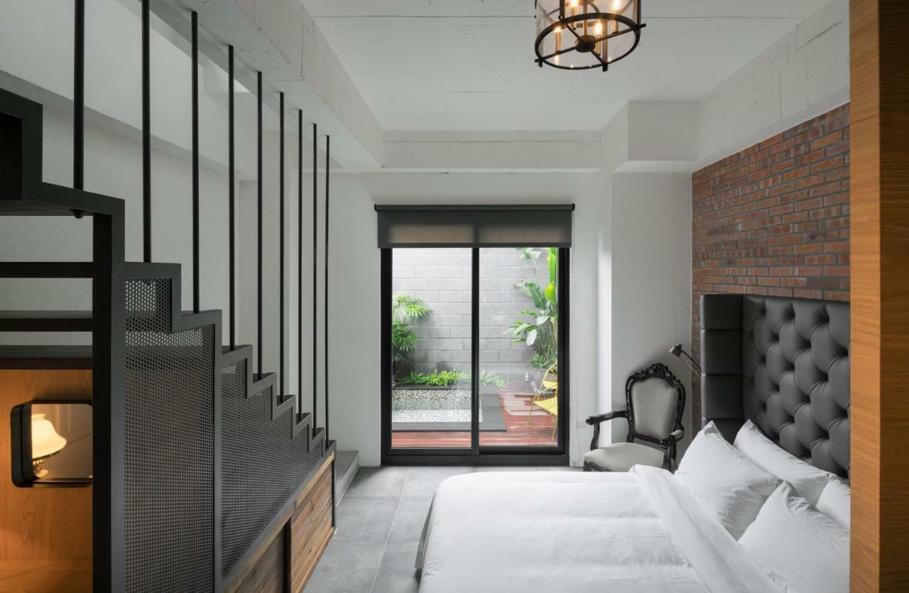 Black House Yilan Exterior photo