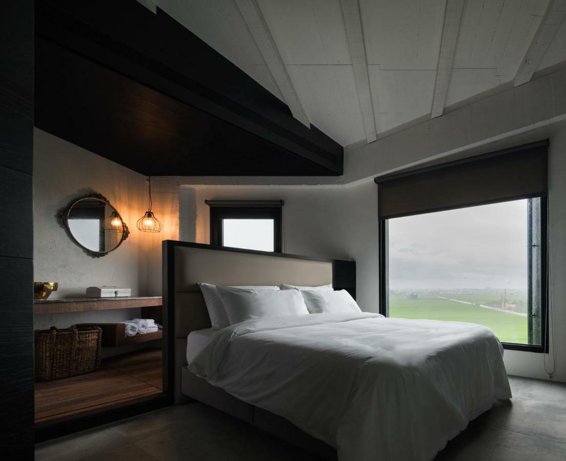 Black House Yilan Exterior photo